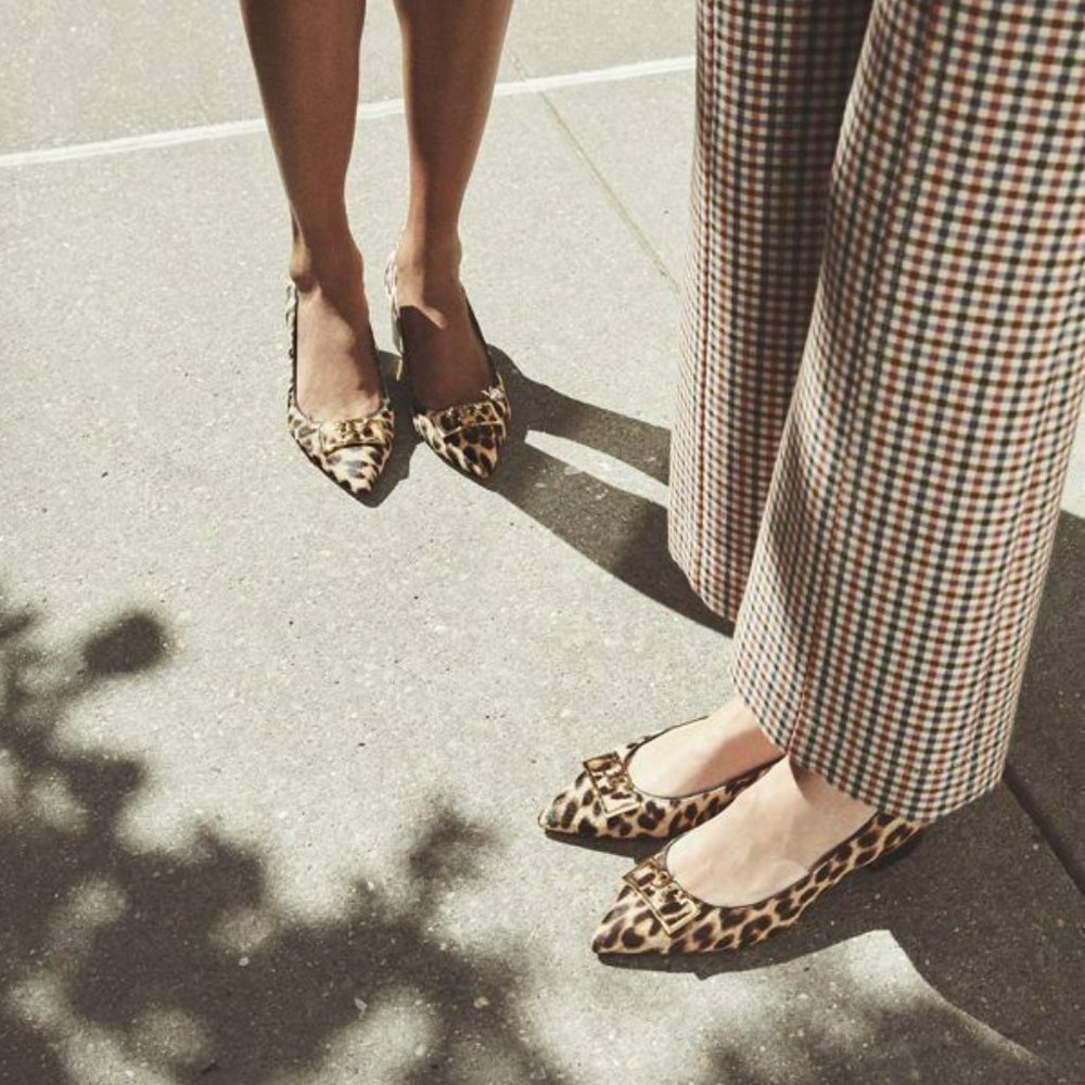 TORY BURCH  GIGI LEOPARD POINTED BALLET FLATS - Picture 2 of 16